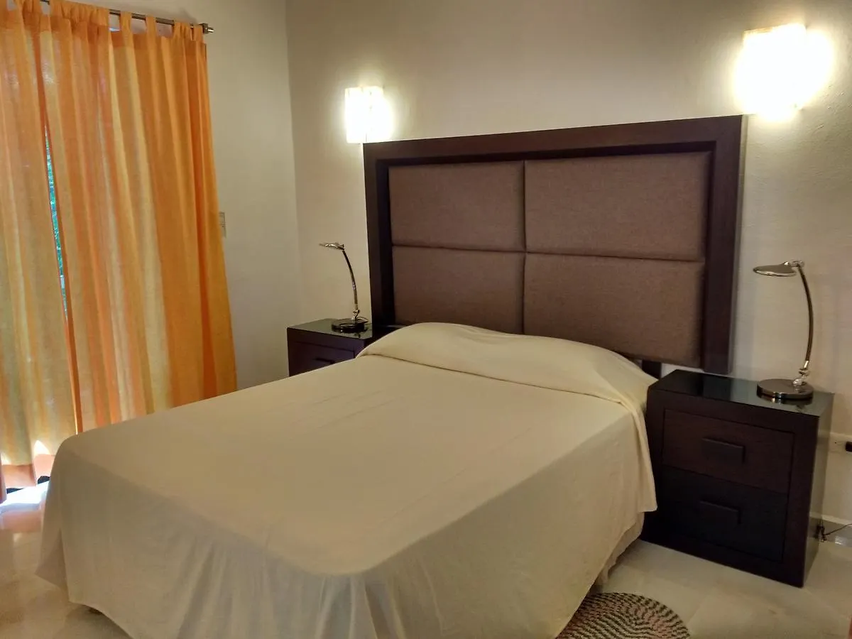 Villanovaceiba Playa del Carmen 0*,  Mexiko